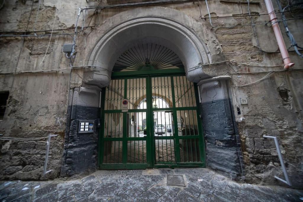 Home Nonna Sabina - Centro Storico Napoli エクステリア 写真