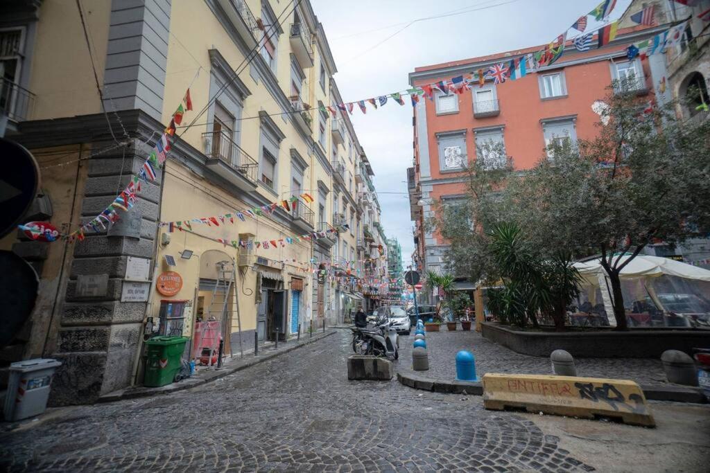 Home Nonna Sabina - Centro Storico Napoli エクステリア 写真